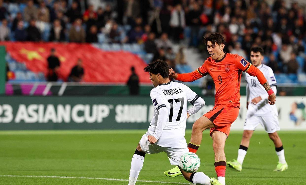 开云体育下载-法国杯国际比赛日再迎强敌，多伦多猛龙迎来里程碑，主帅态度：气氛紧张，赛程密集仍需轮换的简单介绍